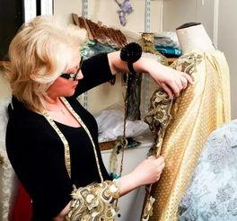 女闺蜜爆料秘密视频播放,真相令人震惊！